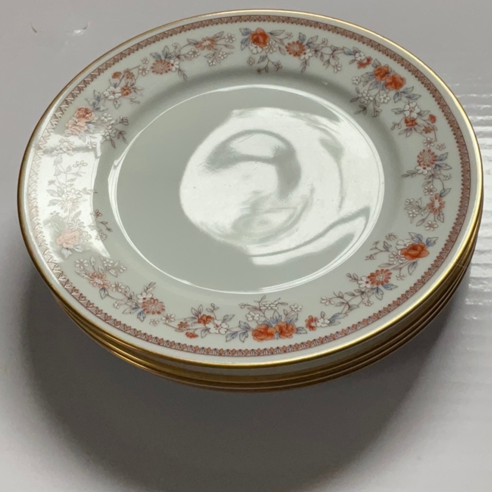Lenox Porcelain Bread and Butter Small Plates
Russet Blossoms Set of 4 - Picture 3 of 8